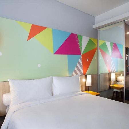 Ibis Styles Jakarta Sunter Exteriör bild