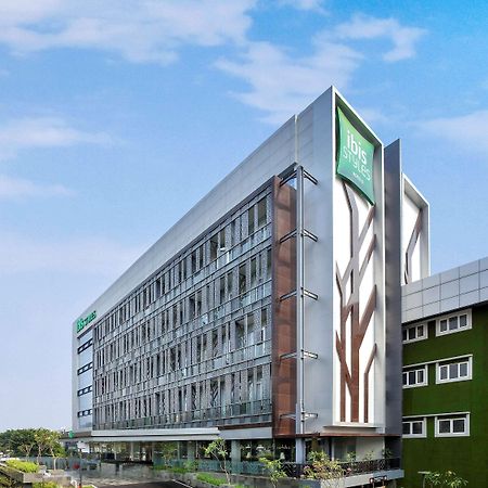 Ibis Styles Jakarta Sunter Exteriör bild