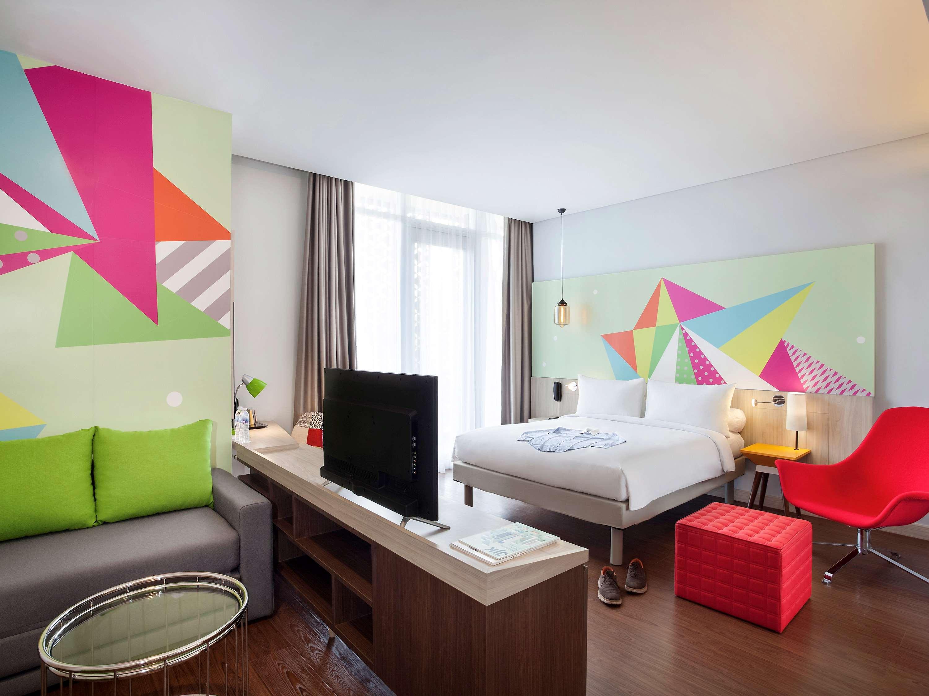 Ibis Styles Jakarta Sunter Exteriör bild